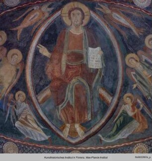 Christus in der Mandorla mit Passionsszenen