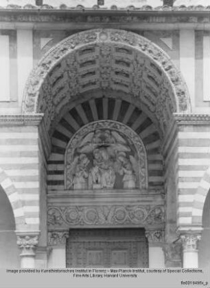 Hauptportal