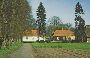 Herrenhaus Blumendorf: Torhäuser