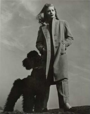 Modeaufnahme, Modell Lauren Bacall mit "Bliss"