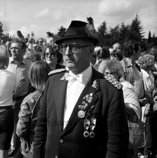 Schützen- und Volksfest: Veranstalter Ahrensburger Schützengilde: Umzug: Vorsitzender Werner Marten: Zuschauer, 30. August 1981