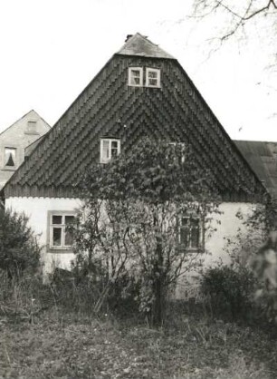 Deutschneudorf, Talstraße 50. Wohnhaus. Schindelgiebel