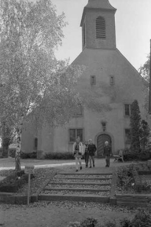 Laurentiuskirche auf dem Friedhof Hagsfeld
