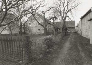 Scheune : Zweiseithof ? (1. H. 19. Jh.). Wohnstallhaus und Scheune