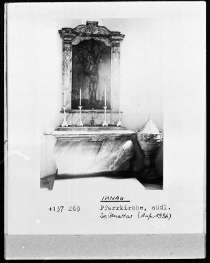 Südlicher Seitenaltar mit Bild des heiligen Sebastian