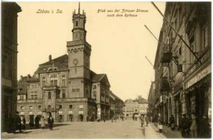 Löbau. Markt mit Rathaus und Zittauer Straße