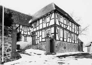 Ehem. Pfarrhaus; Münzenberg, Unter der Burg 2