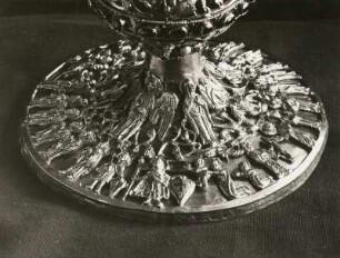 Speisekelch, Detail: Fuß