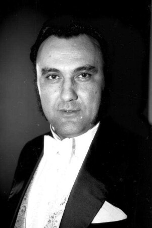 Freiburg: George Crasnaru; Bass