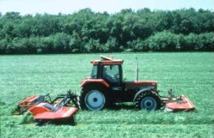 Fotografie: Futtererntetechnik, Mähwerk, Scheibenmähwerk, Frontmähwerk, Mähaufbereiter