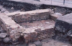 Kloster Reinbek: Ausgrabung: Fundament