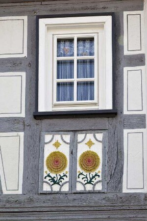 Wohnhaus; Friedrichsdorf, Dillinger Straße 33, Dillinger Straße 35
