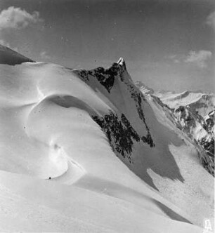 Winterbilder. Gebirgszug (vielleicht in den Allgäuer Alpen)
