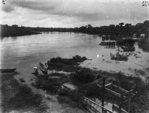 Rio Jaltepec bei Santa Lucrezia : Blick über eine Flusslandschaft