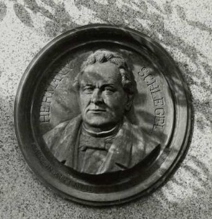 Brehm-Schlegel-Denkmal