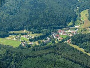 Paulinzella : Klosterruine Paulinzella mit Jagdschloss