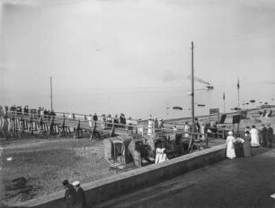 Ostseebad mit Seebrücke