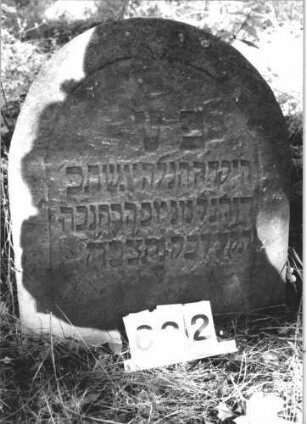 Grabstein 632