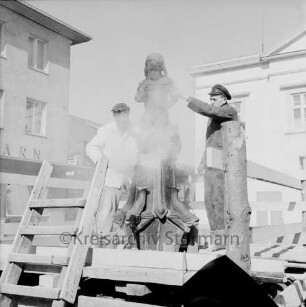 Markt: Instandhaltungsarbeiten am Gänselieselbrunnen