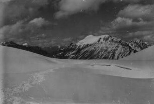 Gletscher : Ein Gletscher im Tian Shan Hochgebirge
