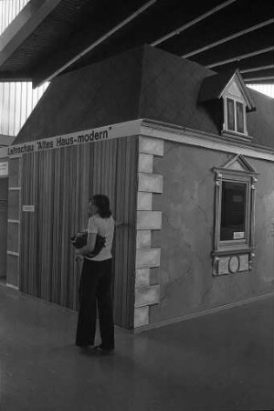 12. Ausstellung "sparen - bauen - wohnen" in der Nancyhalle und auf dem Festplatz