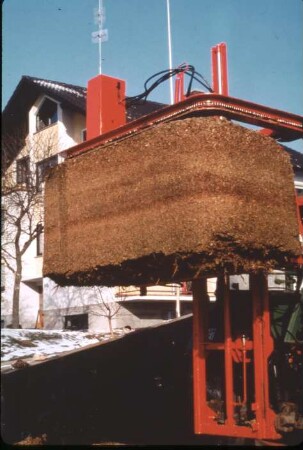 Fotografie: Ein- und Auslagerungstechnik, Maissilage, Siloblockschneider