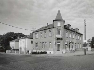 Wohnhaus mit Laden : Wohnhäuser und Wohnhaus mit Laden (19. Jh.)
