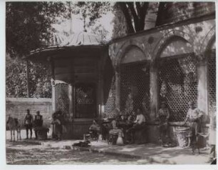 Şehzade-Moschee, Istanbul: Außenansicht, Innenhof mit Brunnenhaus