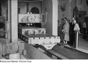 Industriemaschine der sowjetischen Sektion der Leipziger Herbstmesse 1954