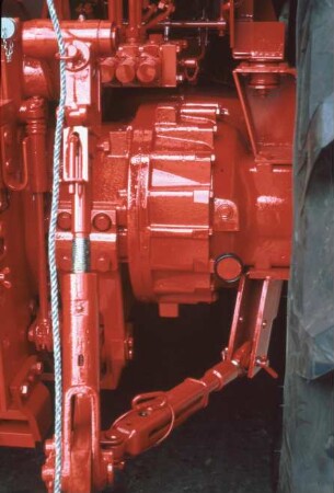 Fotografie: Traktor, Antriebs- und Anbausystem, Unterlenker