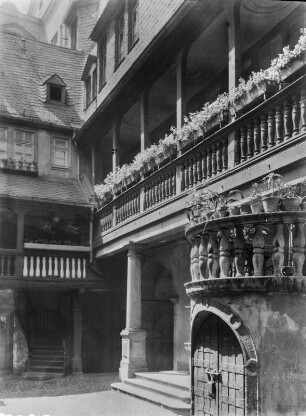 Frankfurt (Main). Innenhof des Goldenen Lämmchens