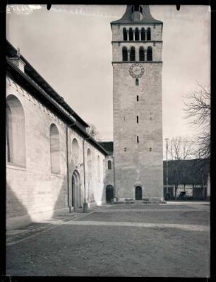 Stiftskirche; Glockenturm von Westen