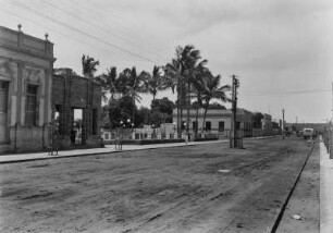 Hauptstraße : Blick entlöang der Hauptstraße von Aquidauana.