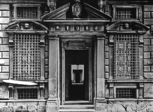 Genua, Palazzo Cambiaso, Portal; Cantone, Bernardino