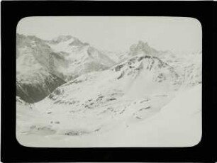 Blick vom Pass nach Osten mit St. Christoph