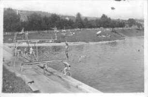 Graupa (Pirna-Graupa). Borsbergbad. Ansicht mit Sprungturm