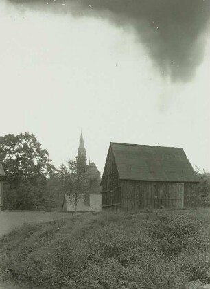Schlema-Oberschlema, Tiefer Marx-Semmler-Stolln, 9. Lichtloch,. Blick nach Südosten zur Kirche