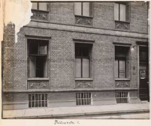 Haus Feilner, Berlin-Kreuzberg: Detail (aus: Julius Kohte, Alt-Berlin, Bauwerke in Berlin und Charlottenburg, aufgenommen 1907-1914)