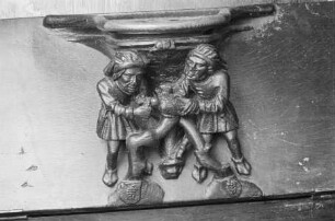 Zwei Falkner mit Falken