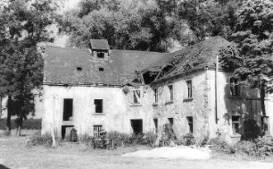 Ralbitz-Rosenthal-Naußlitz. Ehem. Jurasmühle, Hofansicht, ruinös