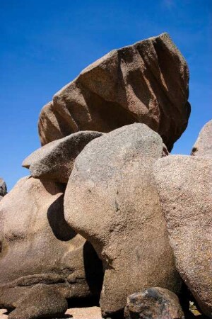 Frankreich. Bretagne. Cotes d Armor. Tregastel. Cote de Granit rose. Rosa Granit Küste. Felsenmeer