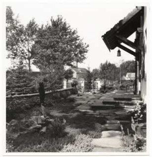 Garten Buschmühle, Forst: Brücke über Bach und Gebäude