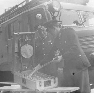 Volkspolizei, Feuerwehr, Verkehrsunfälle...