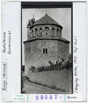 Arsago: Baptisterium, Aussenansicht
