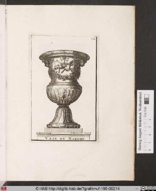 VASE DE MARBRE