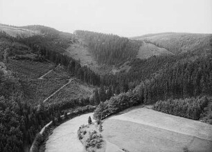 Tal der Schwarzen Pockau : Tal der Schwarzen Pockau. Blick vom Vogeltoffelfelsen flussaufwärts