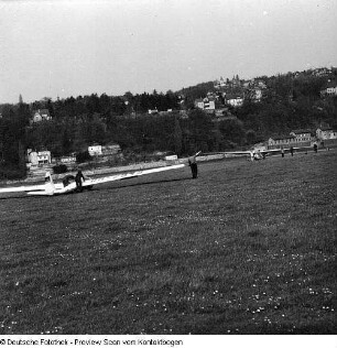 Dresden, Käthe-Kollwitz-Ufer, Segelflugzeuge