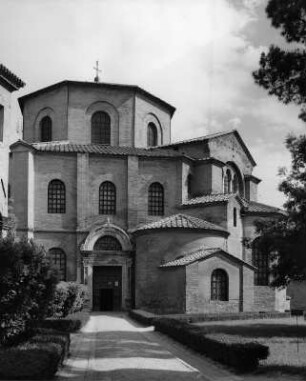 Ravenna. San Vitale (525-547)