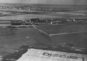 Flughafen Leipzig-Mockau : Blickrichtung Westen