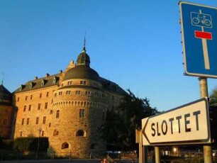 Örebro - das Wasserschloss : Das Schloss von Örebro, aufgenommen am 26. Juli 2012 in der Abendsonne